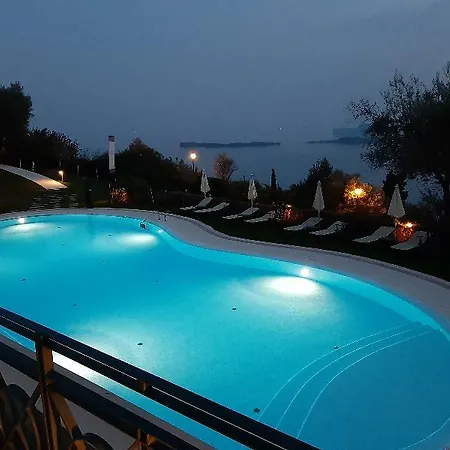 Borgo * Gardone Riviera