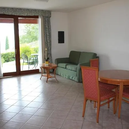 Borgo * Gardone Riviera