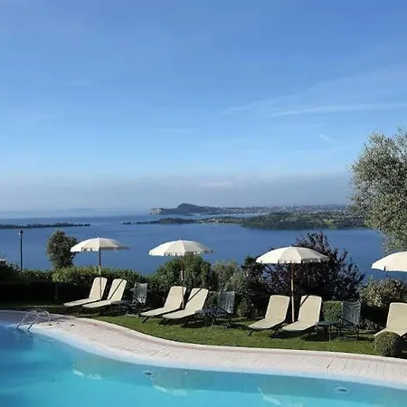 Borgo * Gardone Riviera