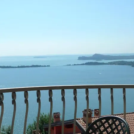 Borgo * Gardone Riviera