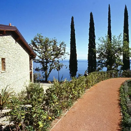 Borgo Apartment Gardone Riviera